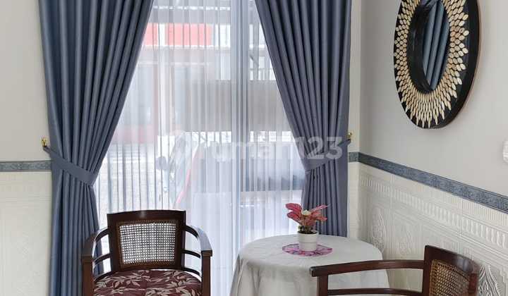 Rumah Cluster Semi Furnish Disewakan Jogja Palagan, Bangunan dan Furniture Baru, Belum pernah dihuni, dekat Sleman City Hall SCH, Pasar Rejodani, Kampus UII Jakal