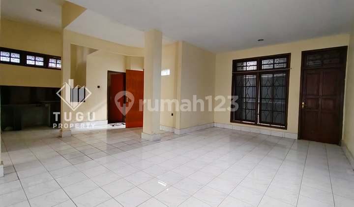 Rumah 8 Kamar Tidur Disewakan Wirobrajan Jogja, dekat Sekolah Negeri SMAN 1, SMPN 11, SMPN 7, Kampus PGRI, UMY, RS AMC, RSGM, Alun-Alun Utara, Malioboro, Pasar Legi, Pasar Ngasem