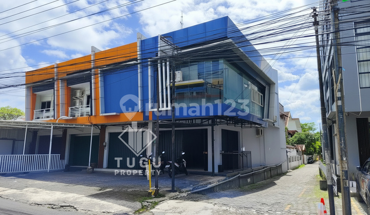 For Rent: Shop House in Demangan Area, Highly Strategic Location, Close to Olifant School, De Britto, Sanata Dharma Campus, Atma Jaya, Siloam Hospital, Lippo Mall, Ambarukmo Plaza.
