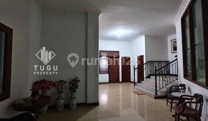 Ready-to-Occupy Shop House, Neat Interior, Near Pakuwon Mall, JIH Hospital, Marriott Hotel 2