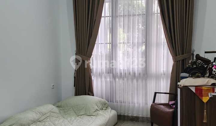 Rumah 2 Lantai di Kemang Pratama 1 Kota Bekasi 2