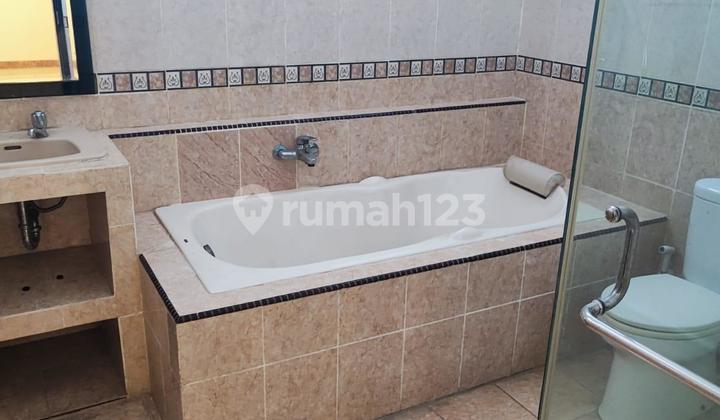 Rumah 3 Lantai di Kelapa Gading Asri Jakarta Utara