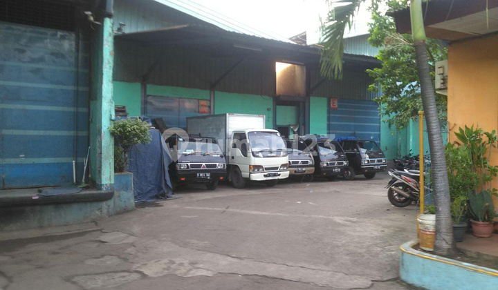 Tanah Lahan Ruang-Usaha SHM di Jalan Raya Bekasi Jatinegara