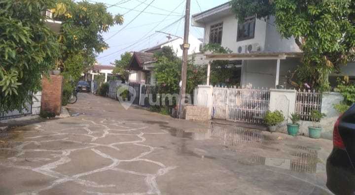 House in Tytian Indah Medan Satria Bekasi City 2