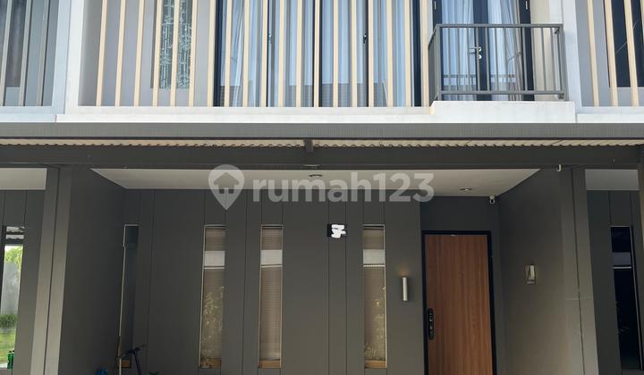 Rumah Di Cluster Z Living Lake Garden Grand Wisata 1