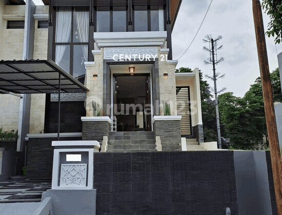 Nice Ready-to-Live House in Forest Green Cluster Lippo Cikarang 2