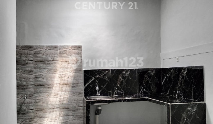 Ready-to-Occupy New House in Cibodas Cluster, Lippo Cikarang 2