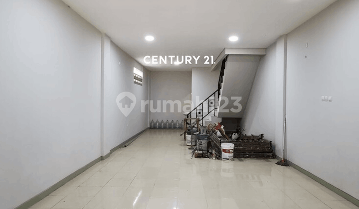 Good Ready-to-Use Shop House on Jl Cibarusah Raya 2