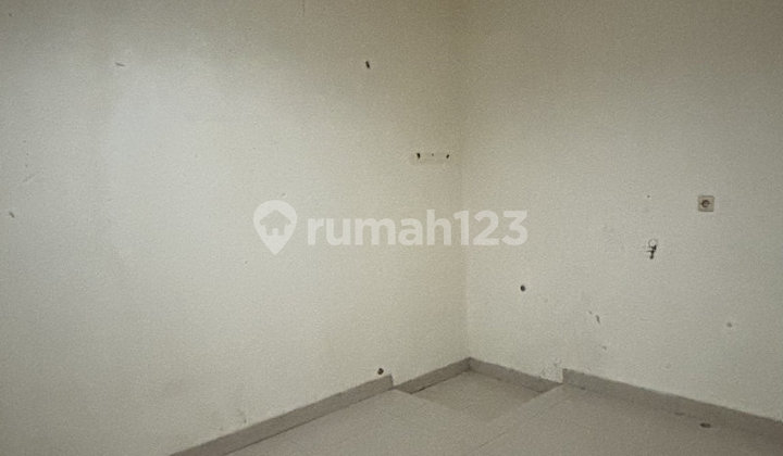 Lippo Cikarang Meadow Green House Unfurnished 2