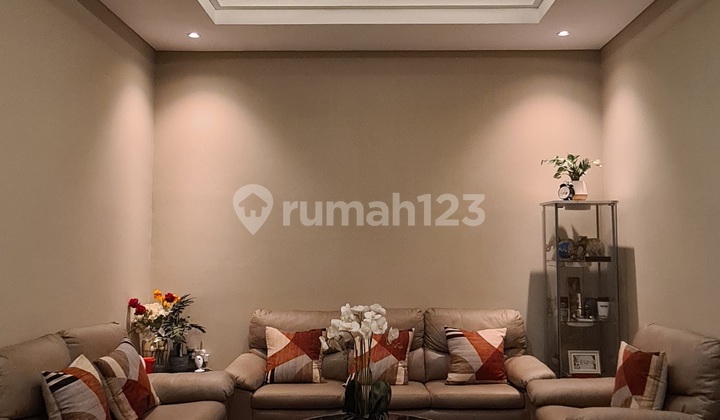 Disewakan Rumah Mewah di Gegerkalong Dkt Nhi, Upi, Setiabudi,Rshs 2