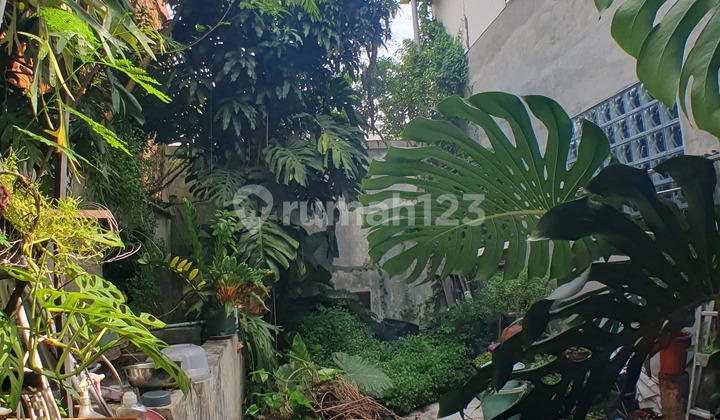 Rumah Produksi Sayap Kalipah Apo. Parkir 15 Motor, Akses Pintar Rumah Produksi Sayap Kalipah Apo. Parkir 15 Motor, Akses Pintar