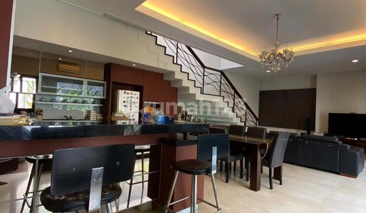 Jual Rumah Mewah Singgasana Dkt Gbi Mekar Wangi Stairway, Tol 2