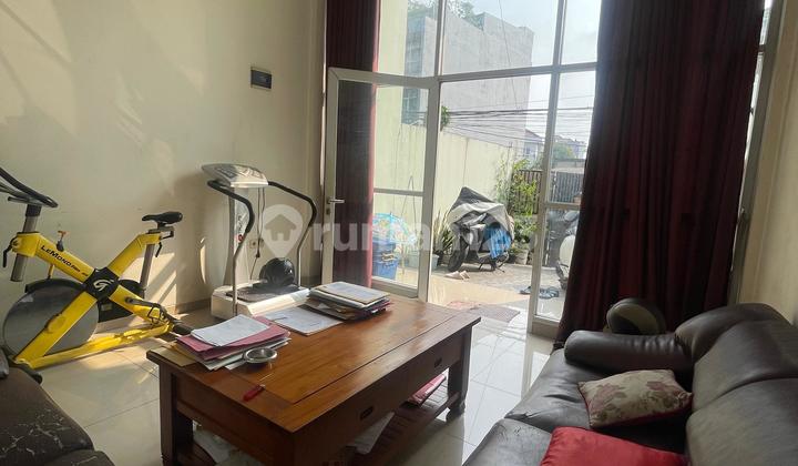 Rumah Siap Huni 3.5 Lantai Duri Kepa