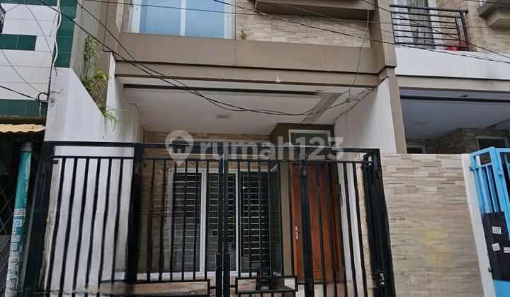 Rumah Bagus Teluk Gong 4,5x15 3lt Full Rumah Bagus Teluk Gong 4,5x15 3lt Full