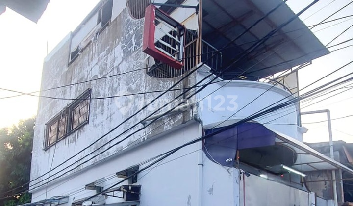 Rumah Hook Teluk Gong 5x12 3 Lantai Shm Rumah Akan Di Cat Ulang Rumah Hook Teluk Gong 5x12 3 Lantai Shm Rumah Akan Di Cat Ulang