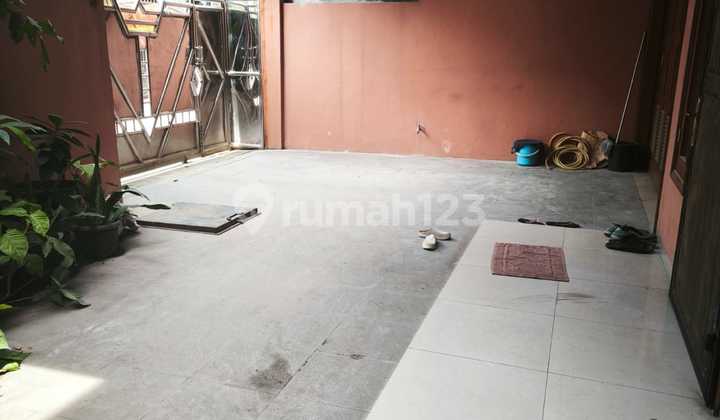 For Sale: House in Sunter Metro