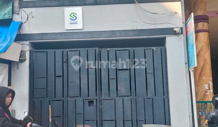 SHM 3-Story Shop House in a Strategic Location, Gandaria Utara, Kebayoran Baru, South Jakarta SHM 3-Story Shop House in a Strategic Location, Gandaria Utara, Kebayoran Baru, South Jakarta