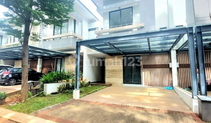 Rumah Rapih Siap Huni dengan Taman dan Kitchen Set di Bintaro 2