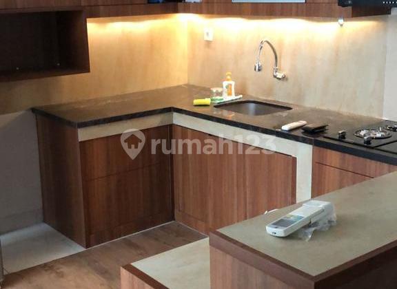 Rumah Bangunan 2 Lantai Semi Furnished Dekat Tol dan Stasiun, BSD 2