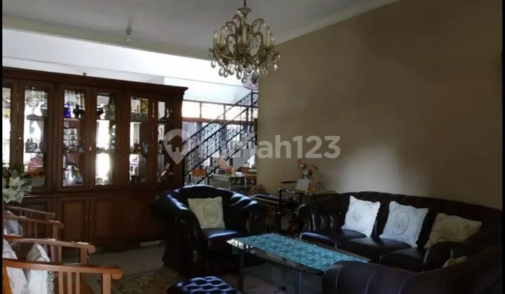 Ready-to-Occupy Residential House in the Cipadu Area 2