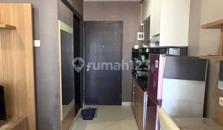 Ready-to-Occupy Fully Furnished Apartment in Depok