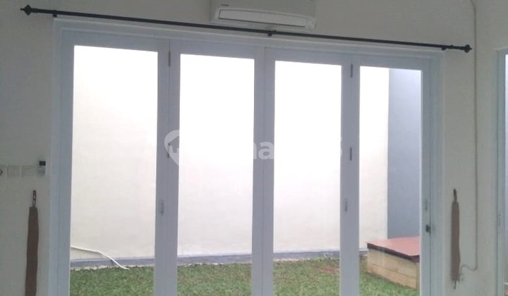 Spacious House Near Toll Access 2-Storey Building in Bintaro, Tangsel 2