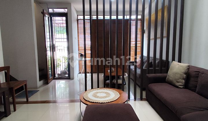 Neat Minimalist House Ready to Occupy West Facing SHM, Ciputat Tangsel