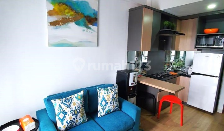 Apartement Emerald Bintaro View Swimming Pool