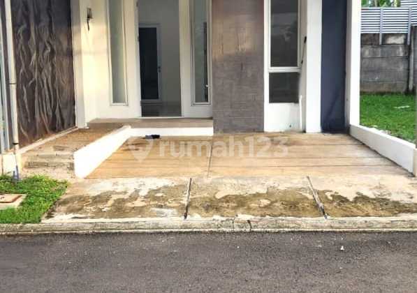 Dijual Cepat Rumah Bagus di Graha Raya Surat SHM Dijual Cepat Rumah Bagus di Graha Raya Surat SHM