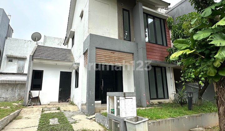 Rumah 2 Lantai Lokasi Strategis di Graha Raya#9177