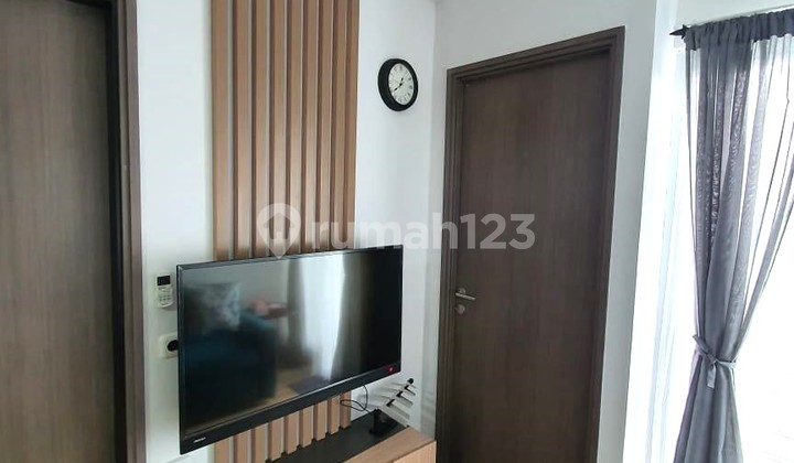 Apartement Emerald Bintaro View Swimming Pool 2