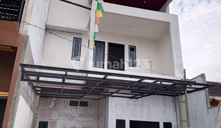 Rumah 2 Lantai Ready Siap Huni Bebas Banjir Dekat Transjakarta 2