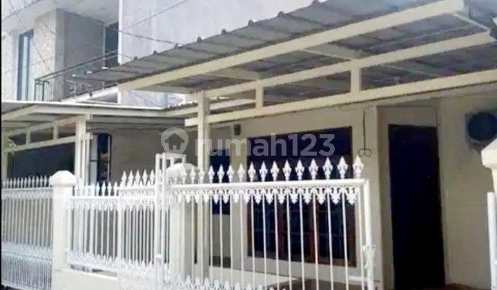 Dijual Cepat Harga Nego Sampai Deal Rumah Komplek di Ciputat
