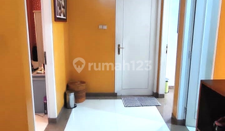 Rumah Hook Siap Huni di Area Jakarta Selatan