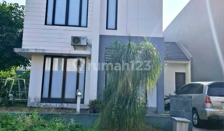 Rumah Hook Lokasi Strategis Graha Raya.