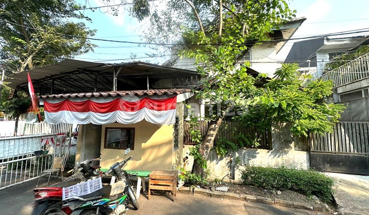 Rumah Usaha Lokasi Strategis di Bintaro Jaya
