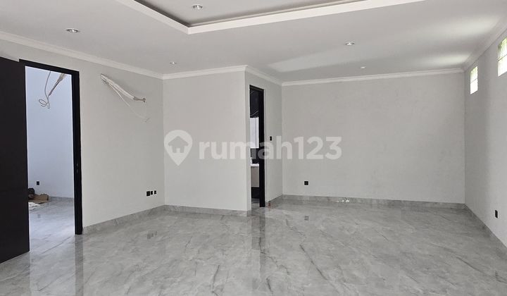 Rumah Brand New 2 Lantai SHM dengan Dapur Basah di BSD Tangsel