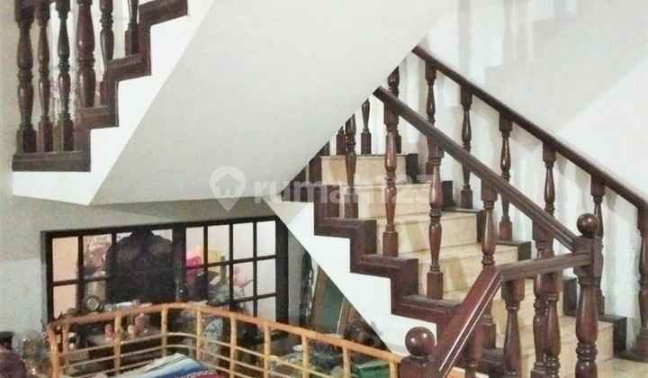 Rumah Bagus dan Luas di Area Mewah Bintaro Jaya 2