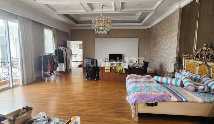 Rumah Bagus dan Mewah Bergaya Klasik di Pondok Aren 2