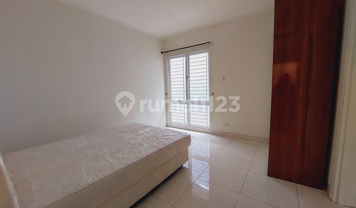 Rumah Full Furnished dengan AC, Water Heater, dan Cctv di BSD 2