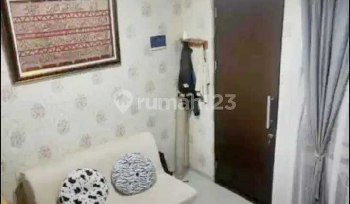 Rumah Minimalis 2 Lantai Lokasi di Graha Raya 2