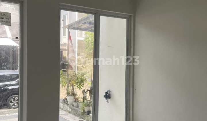 Rumah Nyaman 2 Lantai Siap Huni di Graha Raya