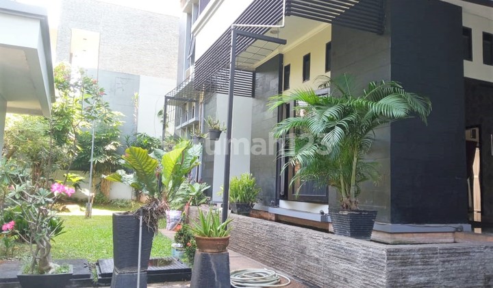 Rumah Mewah di Bintaro Jaya Dekat dengan Toll