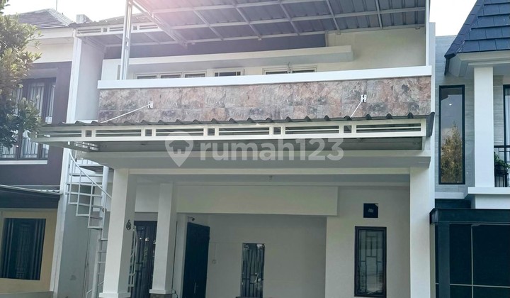 Rumah Semi Furnished Lokasi Strategis Dekat Graha Raya Rumah Semi Furnished Lokasi Strategis Dekat Graha Raya