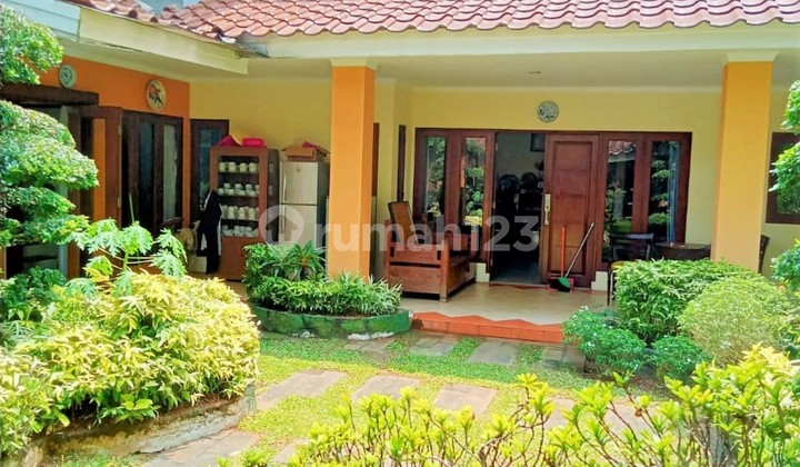 Rumah Asri Siap Huni di Lokasi Elite Bintaro Jaya