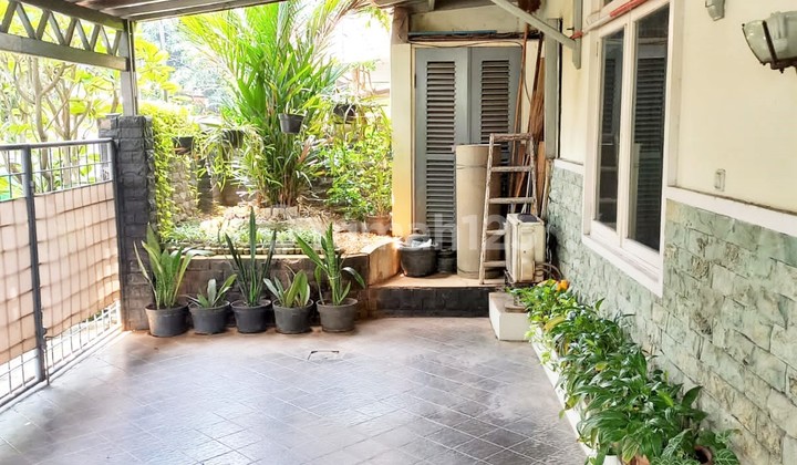 Rumah Bagus dan Rapih di Bintaro Jaya. Rumah Bagus dan Rapih di Bintaro Jaya.