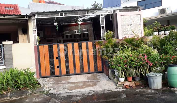 Rumah di Kawasan Strategis Dekat dengan Sumarecon Bekasi Rumah di Kawasan Strategis Dekat dengan Sumarecon Bekasi