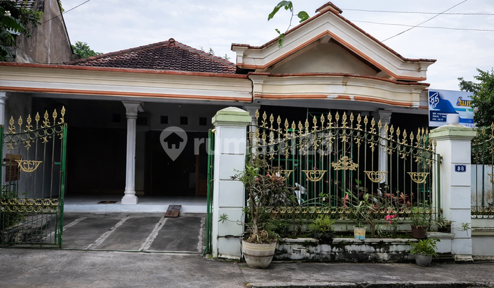 1-Story House in Ponorogo Near the Culinary Center of Ponorogo City 2