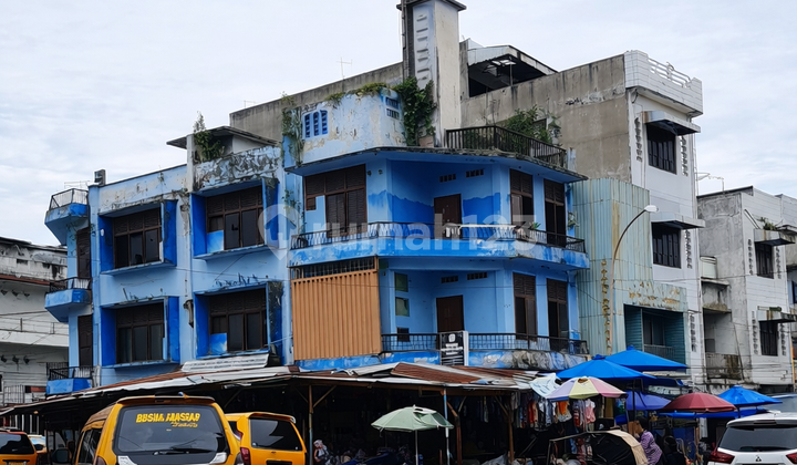 Adjacent Wide Shophouse in Medan City Center Near Mall and Medan City Market Center