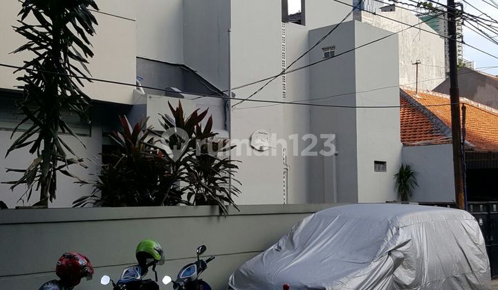 Dijual Kost di Setiabudi, Jakarta Lokasi Strategis Dekat Area Perkantoran Dijual Kost di Setiabudi, Jakarta Lokasi Strategis Dekat Area Perkantoran